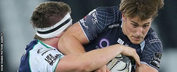 Ospreys' Jeff Hassler is tackled by Connacht's Jason Harris-Wright