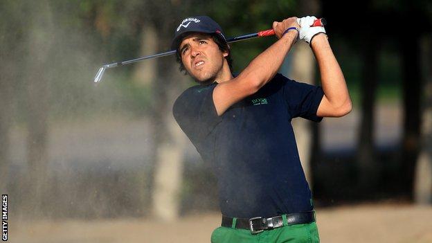 Javier Ballesteros, son of Seve, turns professional - BBC Sport