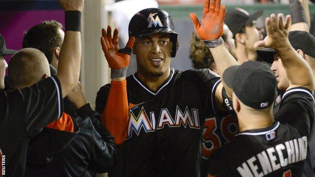 Giancarlo Stanton signs record $325m deal with Marlins - The