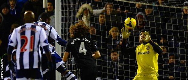 Anichebe makes it 1-1 with a headed goal past Petr Cech