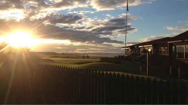 Golf sunset