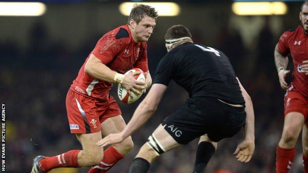 Dan Biggar on the attack for Wales against New Zealand