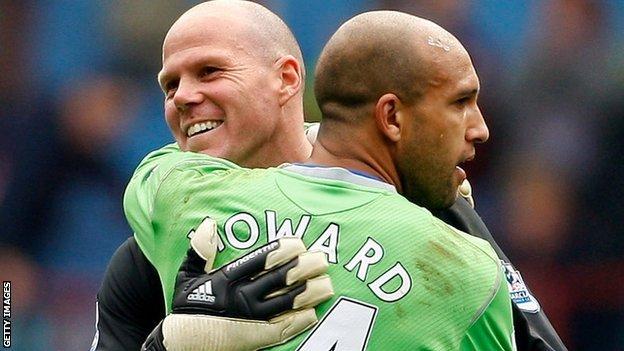 Brad Friedel wants an apology from Tim Howard for claims made in Howard's autobiography