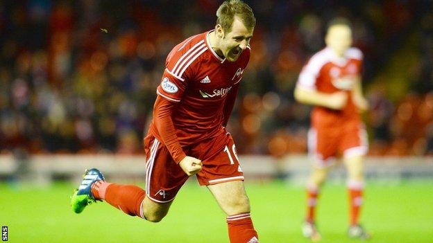 Aberdeen forward Niall McGinn
