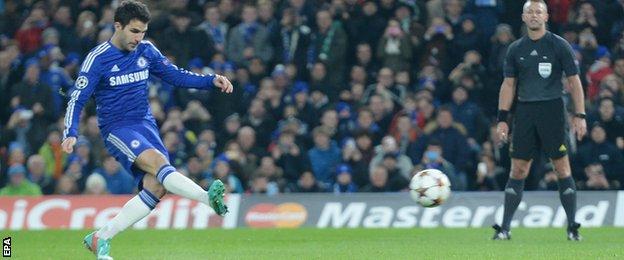Cesc Fabregas scores a penalty to put Chelsea 1-0 ahead
