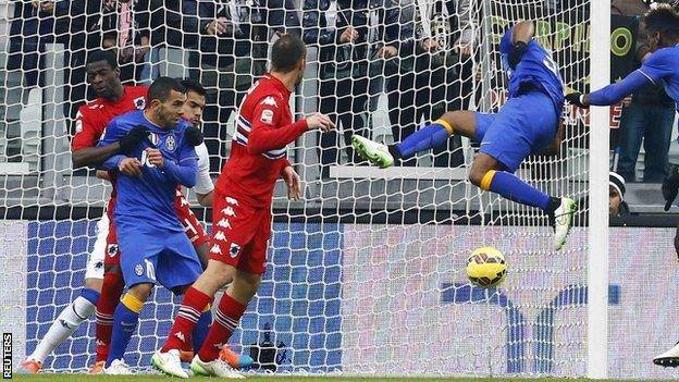 Patrice Evra scores