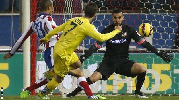 Luciano Vietto scores