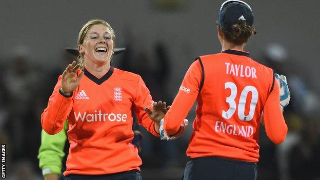England's Heather Knight and Sarah Taylor