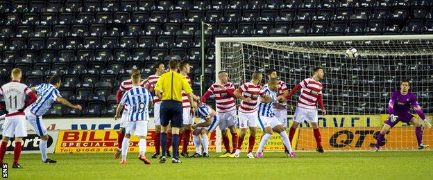 Alexei Eremenko crashes a free-kick over the Hamilton wall to clinch the three points