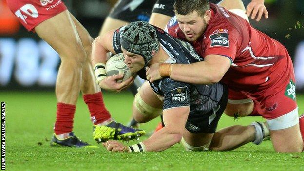 Flanker Dan Lydiate scored a try on his first Ospreys start