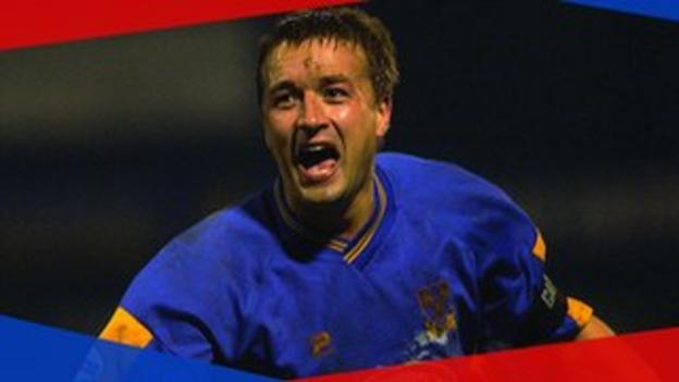 Shrewsbury's Nigel Jemson celebrates