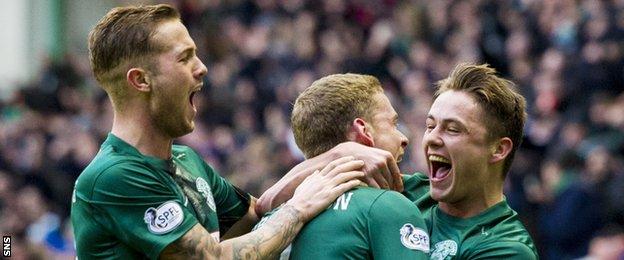 Hibernian players celebrating