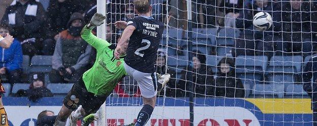 Gary Irvine fires Dundee into a 3-1 lead against Motherwell