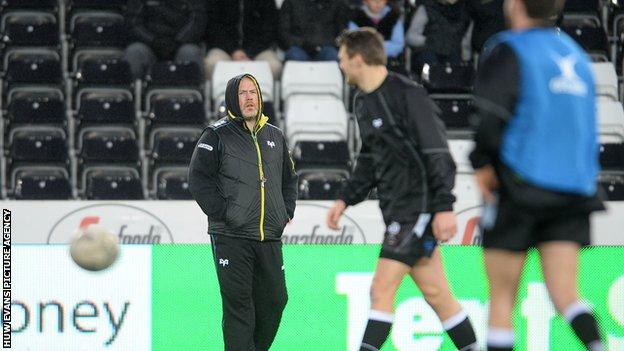 Ospreys head coach Steve Tandy saw his side return to the top of the Pro12 table