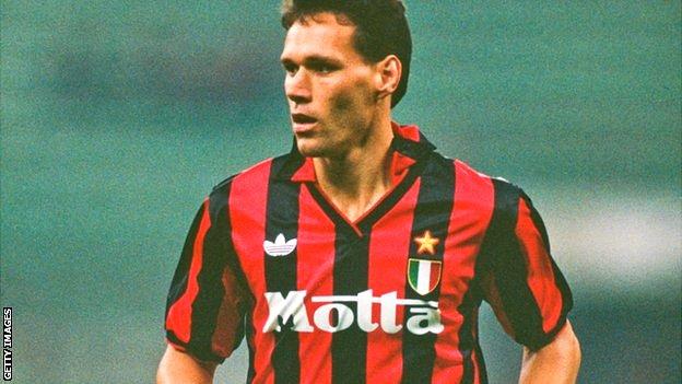 Marco Van Basten (Milan) he scored the first goal for his team