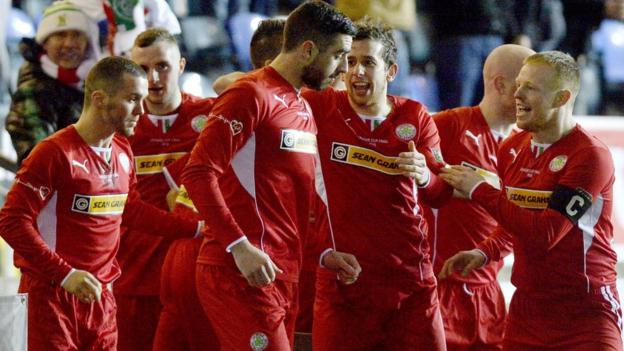 Joe Gormley took just 55 seconds to put Cliftonville into the lead as he pounced on a Ballymena mistake to make it 1-0
