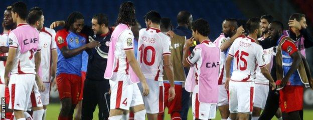 Tunisia and DR Congo players