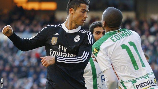 Real Madrid's Cristiano Ronaldo ban after card - Sport