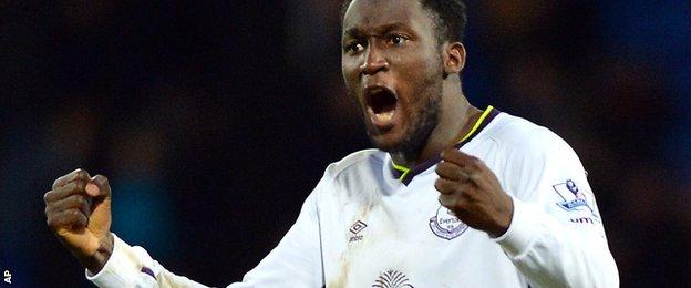 Romelu Lukaku celebrates