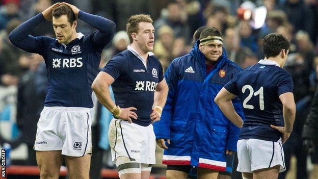 Scotland lost 15-8 to France in Paris
