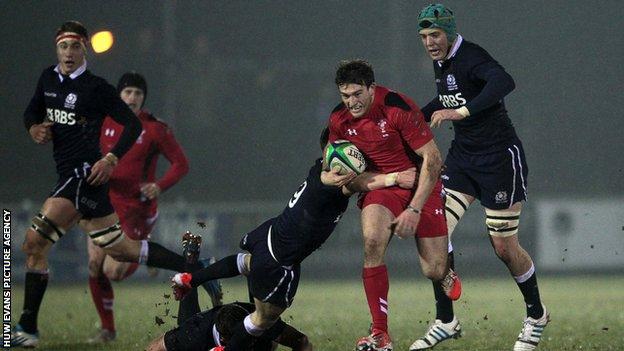 Wales' Garyn Smith in action against Scotland