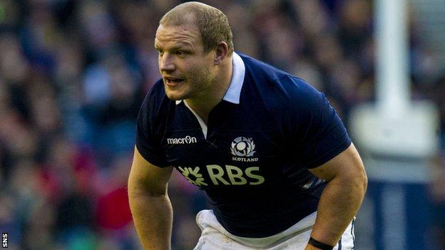 Euan Murray says senior players in the Scotland squad must take responsibility