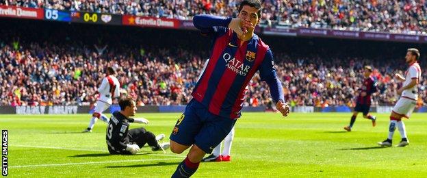 Luis Suarez celebrates