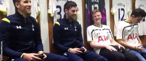 Tottenham stars Harry Kane and Ryan Mason win their computer duel