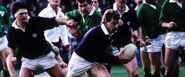 Roy Laidlaw in action against Ireland