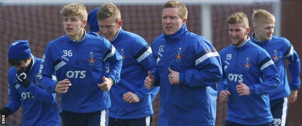 Kilmarnock manager Gary Locke in training with his players