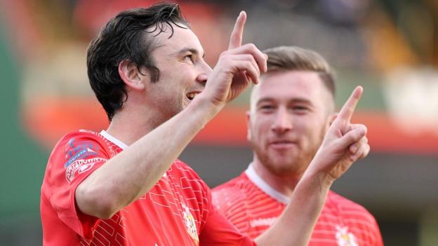 Former Linfield players Michael Gault and Mark McAllister were on target as Portadown stormed into a 3-0 first-half lead against Ballymena United