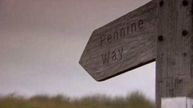 sign post to the Pennine Way