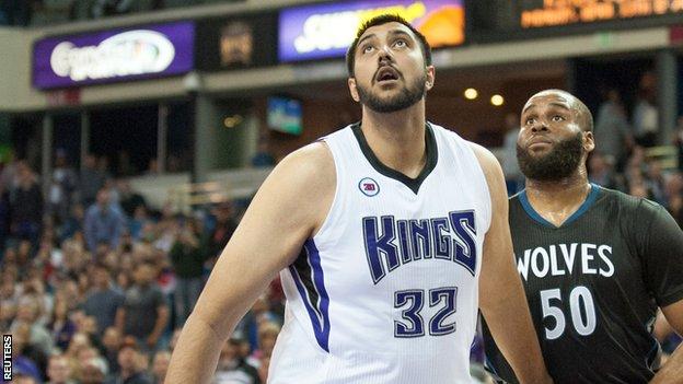 Sim Bhullar embracing his place in NBA history with Sacramento – The Denver  Post