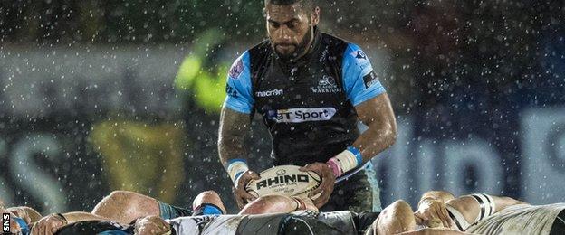 Niko Matawalu in action for Glasgow Warriors in the Pro 12