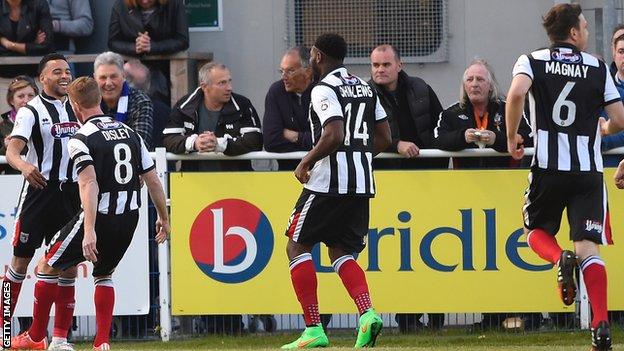 Nathan Arnold celebrates