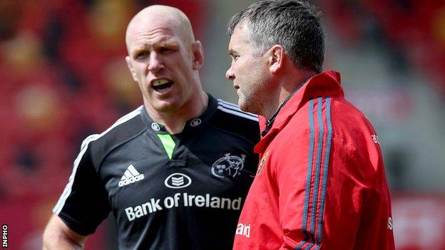 Munster coach Anthony Foley with Paul O'Connell