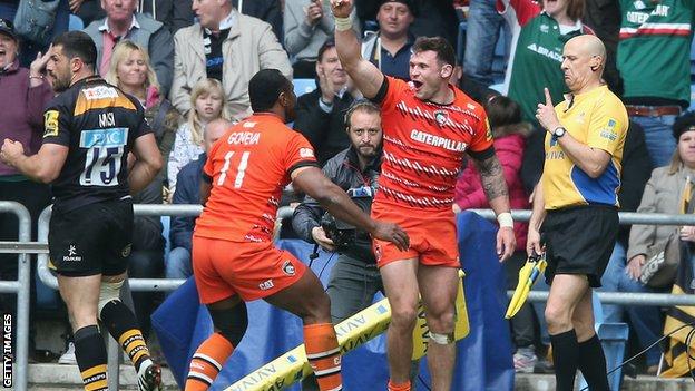 Adam Thompstone celebrates his match-winning try for Leicester