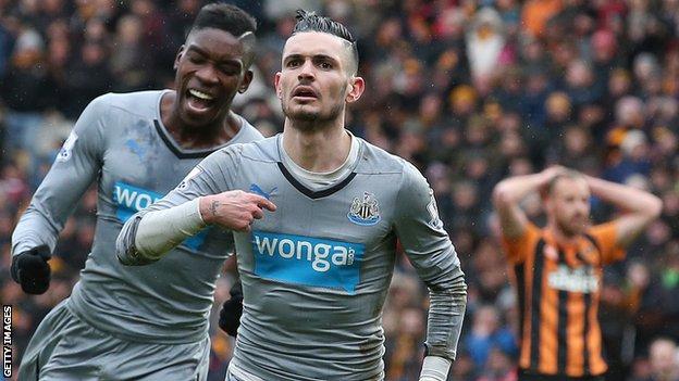 Remy Cabella celebrates his goal for Newcastle against Hull