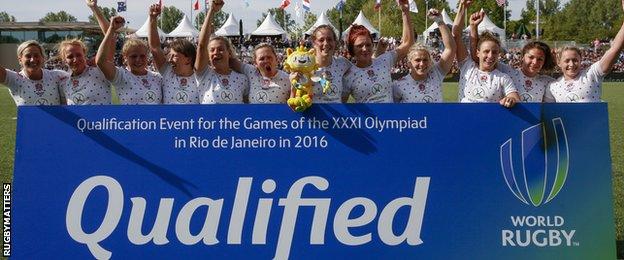 England celebrate qualifying Great Britain women's rugby sevens for Rio 2016