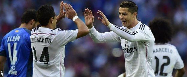 Cristiano Ronaldo, Javier Hernandez