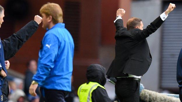 Stuart McCall (left) saw his team lose 3-1 to Ian Baraclough's Motherwell (right)