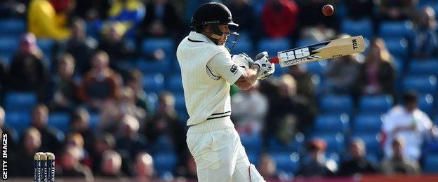 New Zealand batsman Luke Ronchi pulls the ball for four
