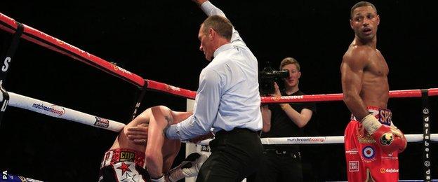 Kell Brook stops Frankie Gavin in the sixth round