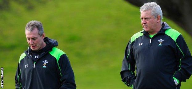Wales skills coach Rob Howley (L) and head coach Warren Gatland