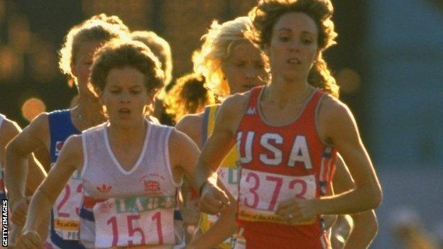 Mary Slaney and Zola Budd during the 3,000m final at the 1984 Olympics in Los Angeles