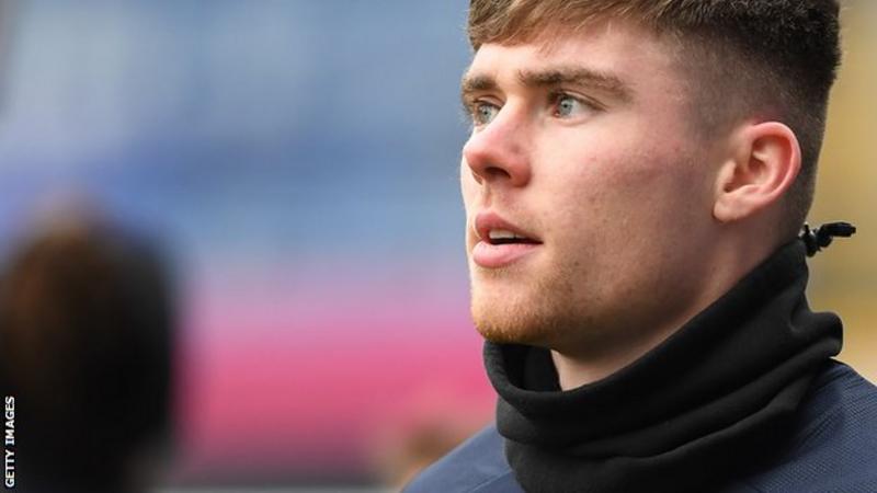 Leif Davis: Bournemouth sign Leeds United defender on season-long loan ...