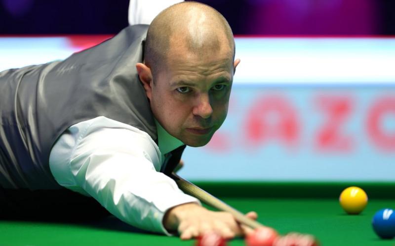 Barry Hawkins stormed into the quarter-finals of Masters 2023.