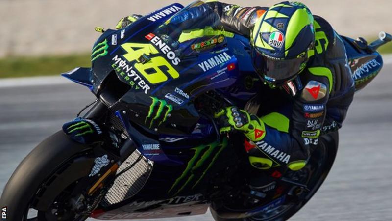 Valentino Rossi signs one-year extension MotoGP deal with Yamaha ...