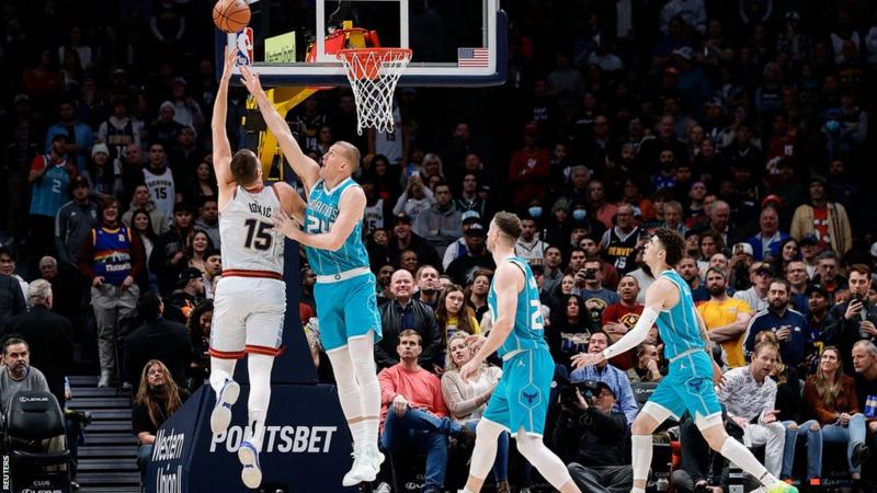 Denver Nuggets claimed narrow victory over the Charlotte Hornets in an NBA encounter.