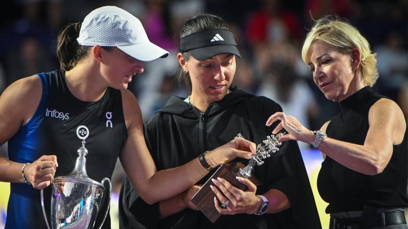 Chris Evert: 18-time Grand Slam singles champion says cancer has returned